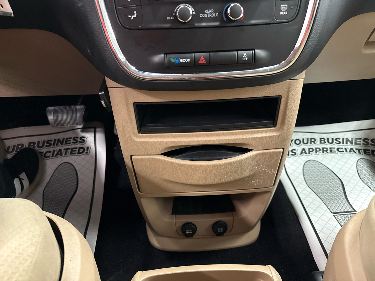 Dodge Grand Caravan SE 2016