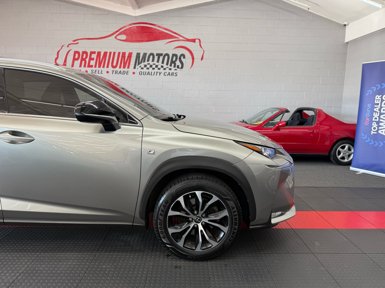 Lexus NX 200t  2015
