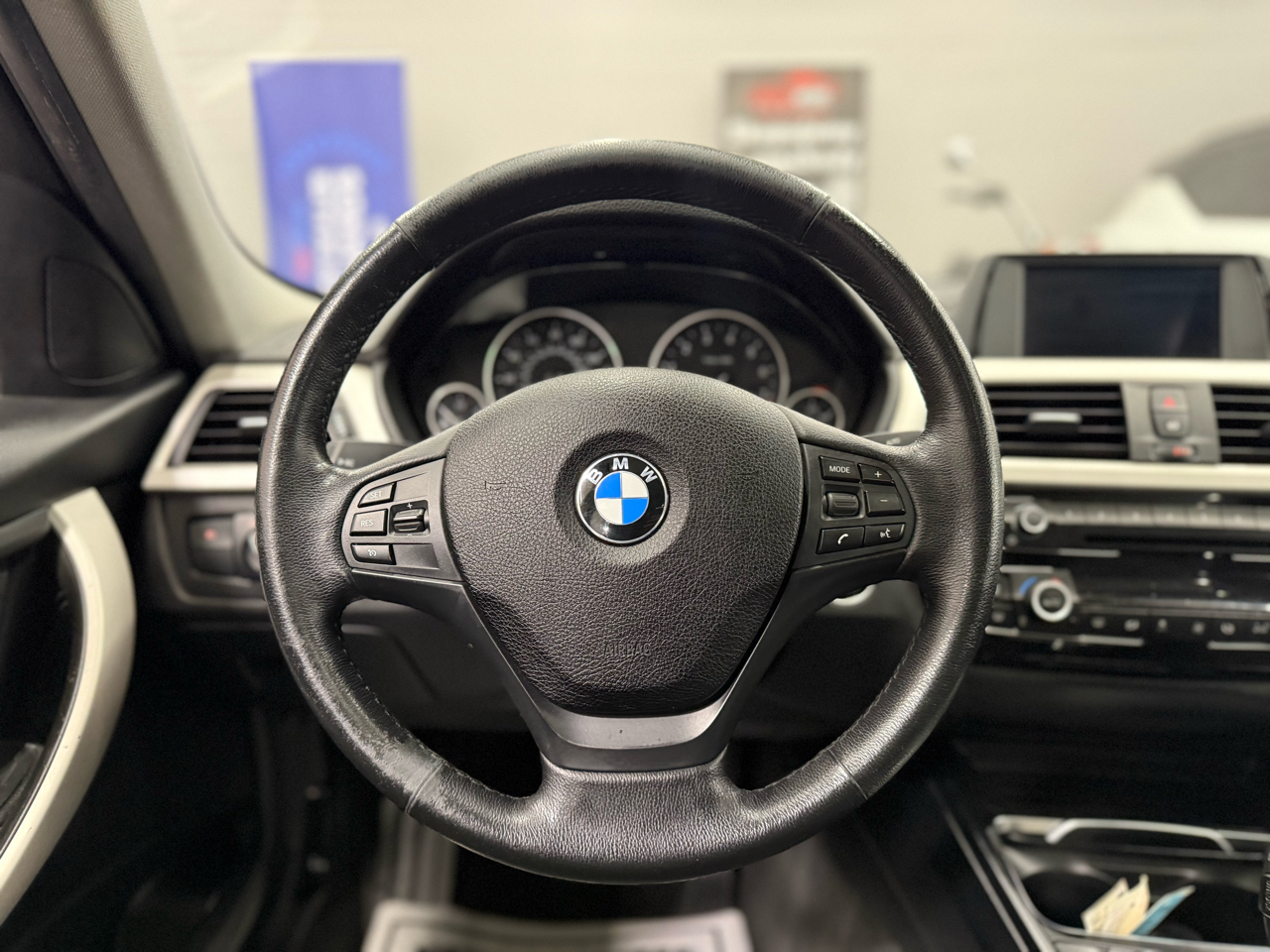 BMW 3-Series  2018