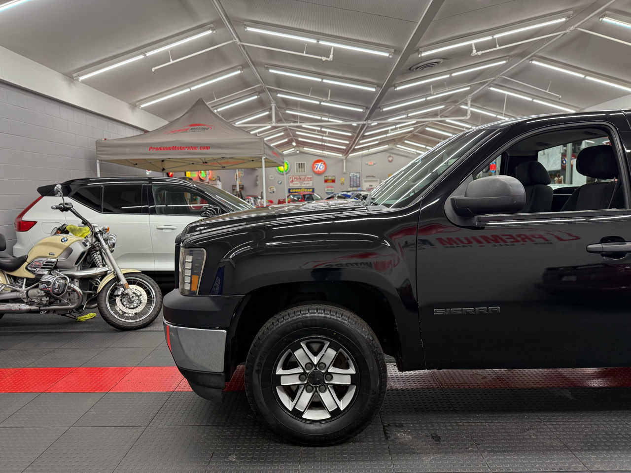 GMC Sierra 1500  2013