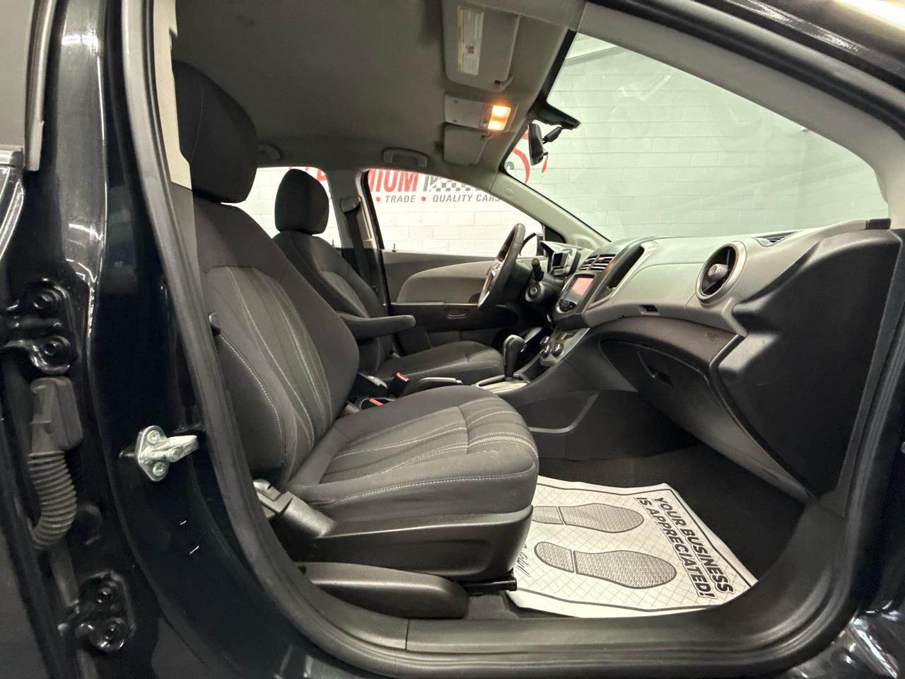 Chevrolet Sonic LT 2015