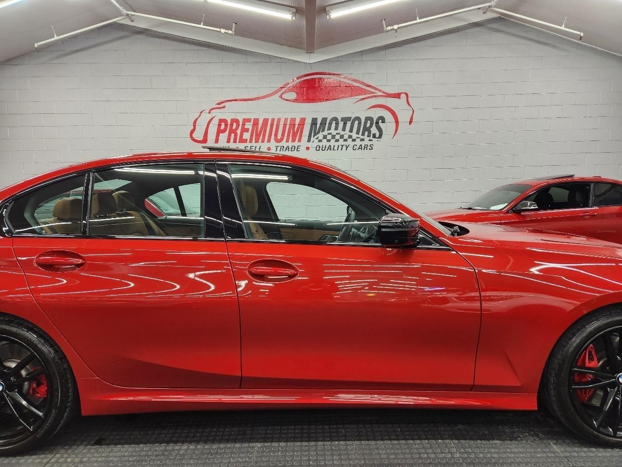 BMW 3-Series  2023