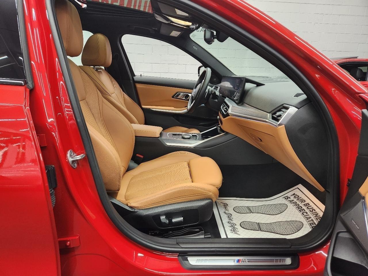 BMW 3-Series  2023