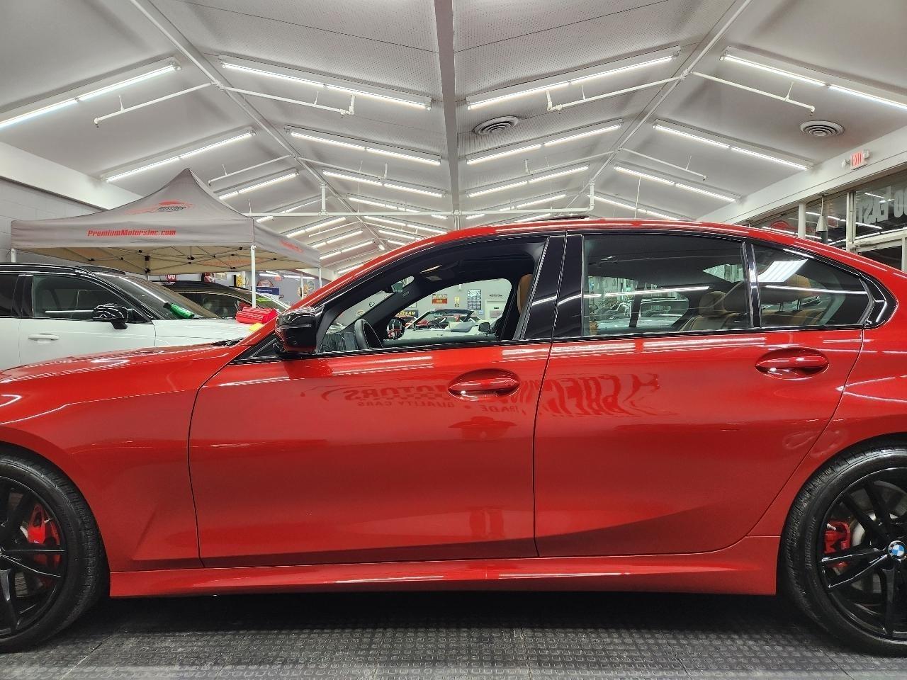 BMW 3-Series  2023
