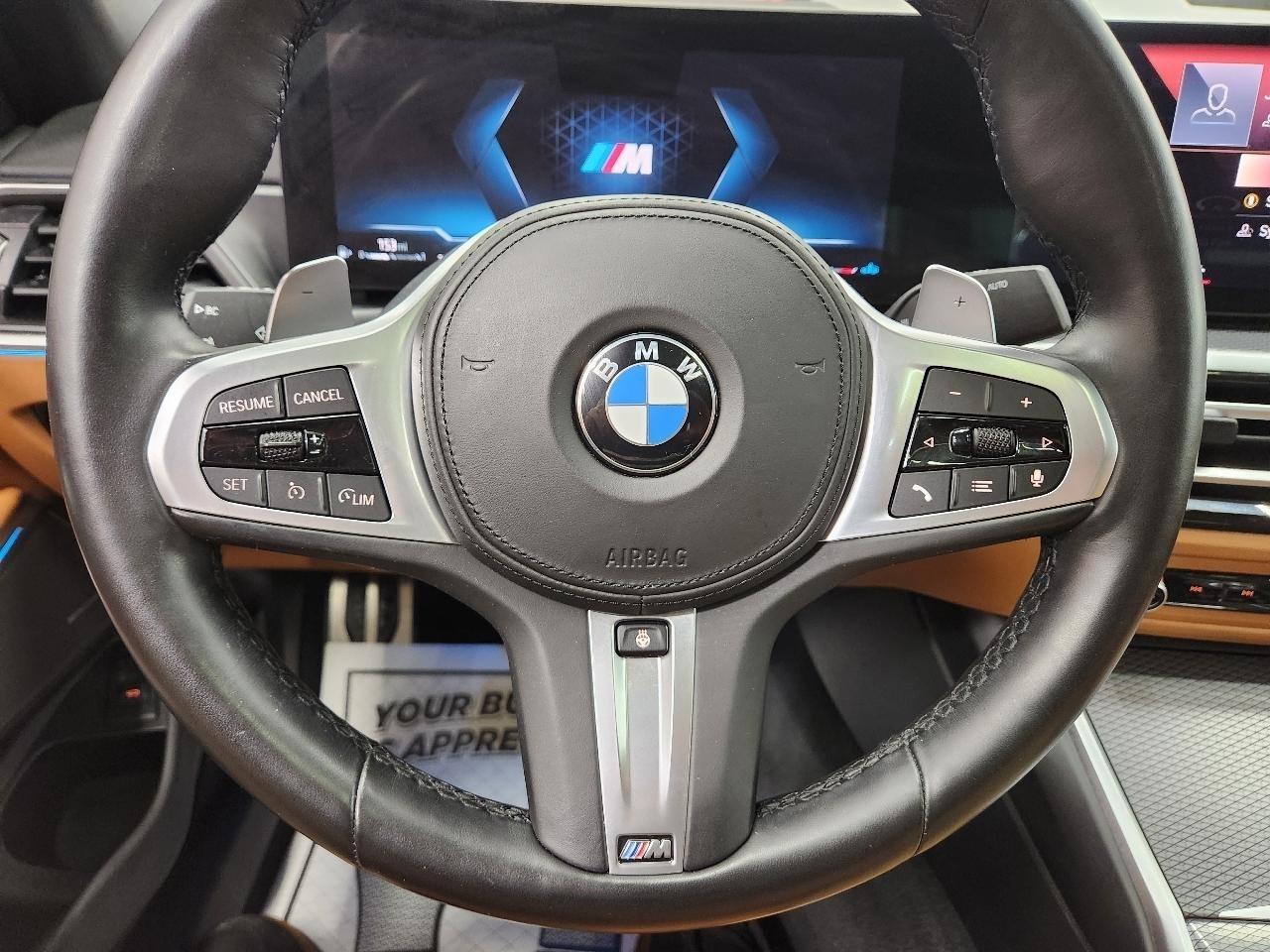 BMW 3-Series  2023
