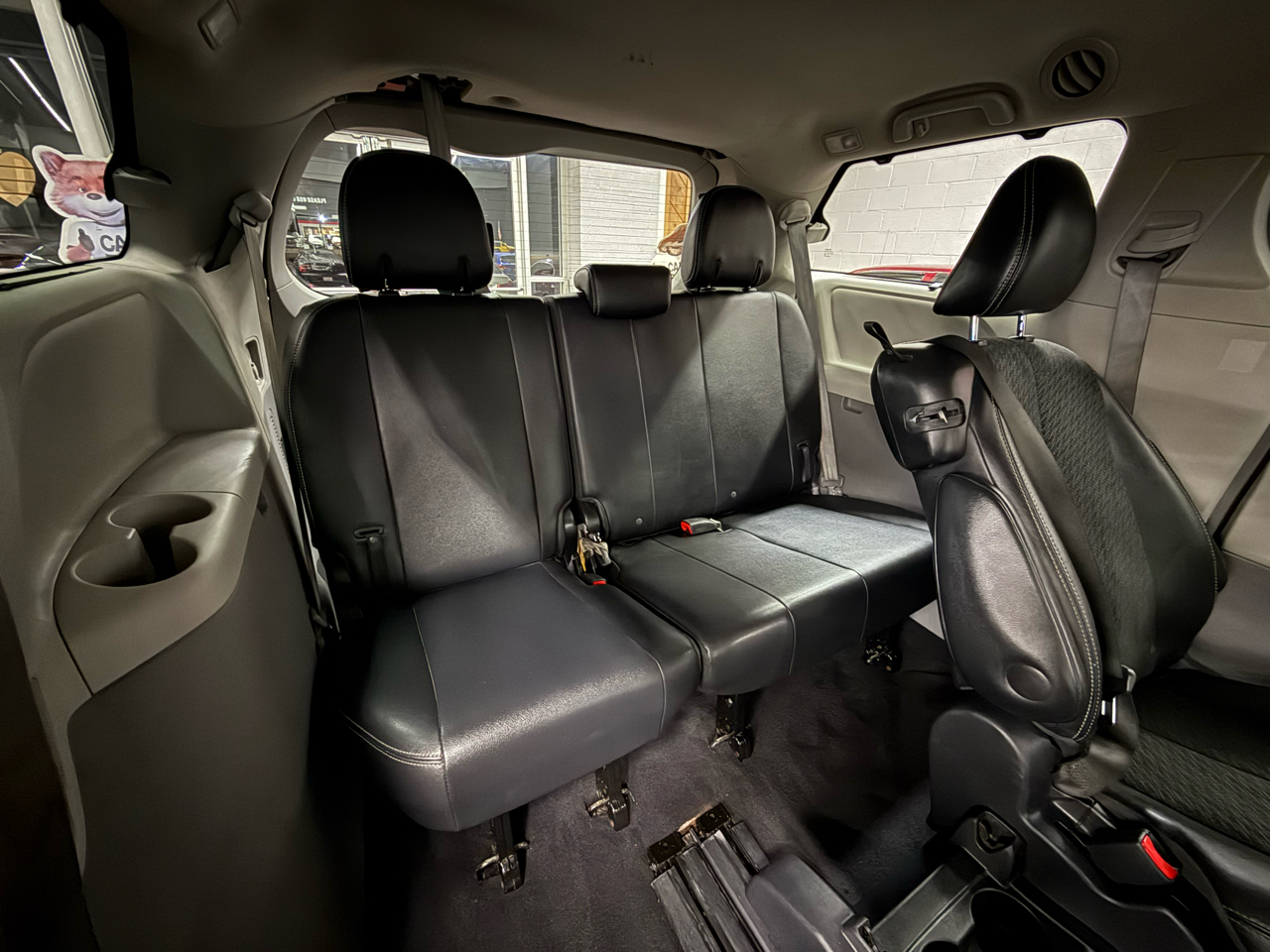 Toyota Sienna  2013