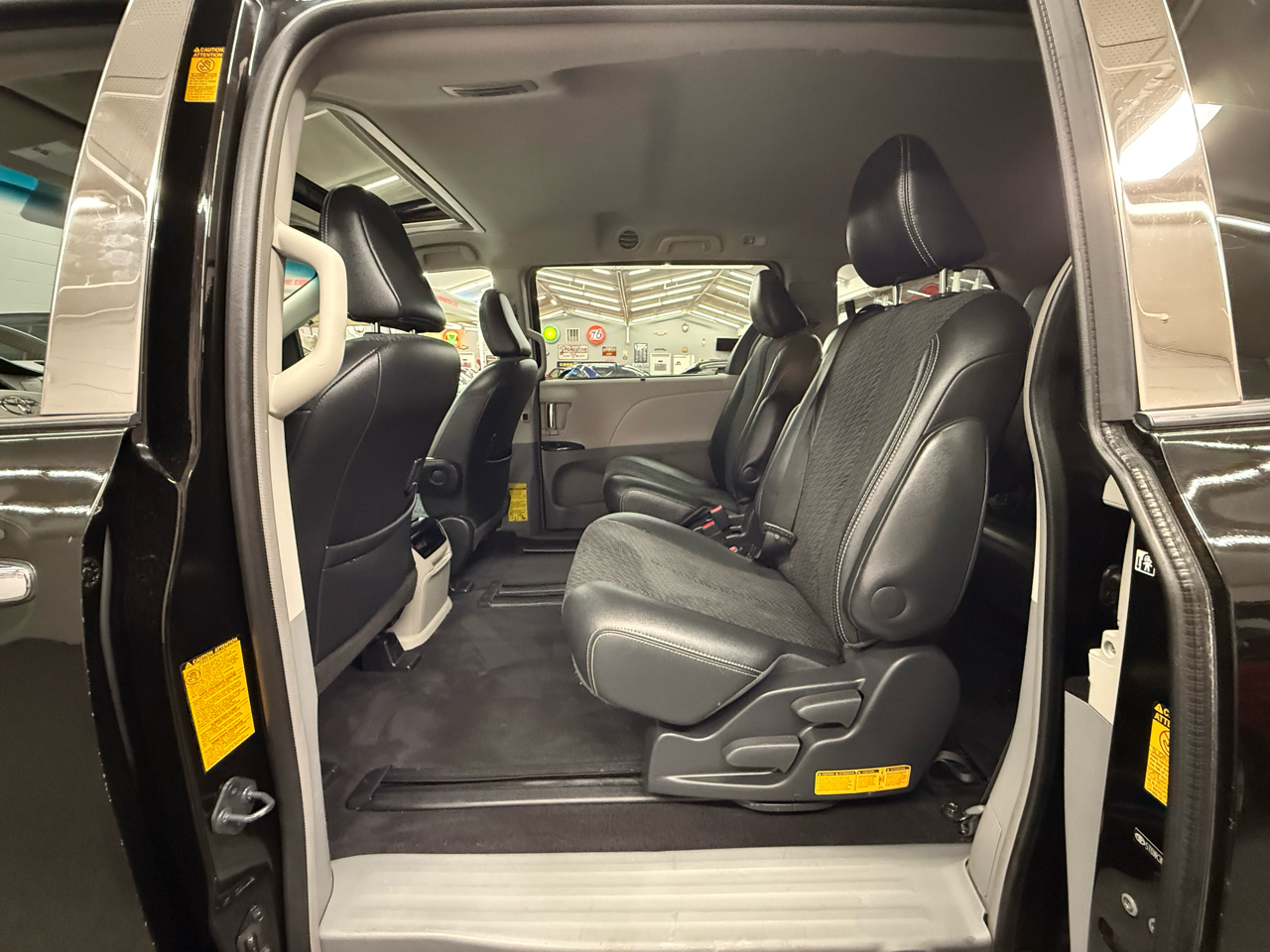 Toyota Sienna  2013