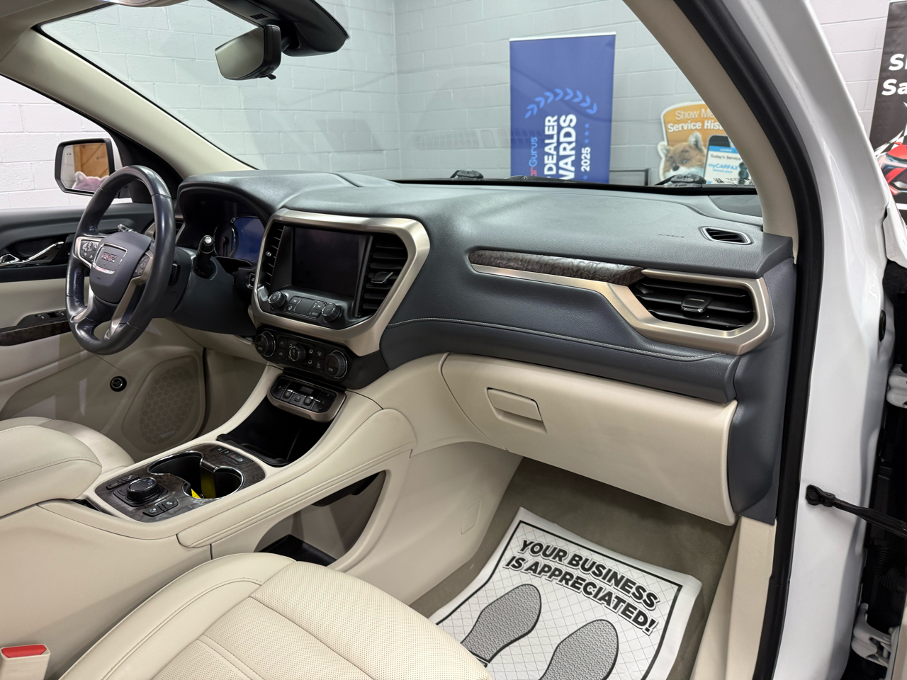 GMC Acadia Denali 2022