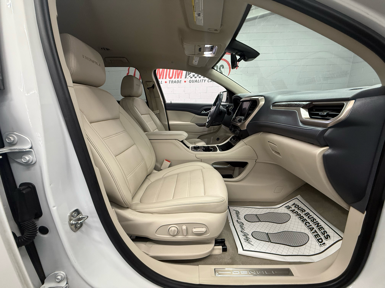 GMC Acadia Denali 2022