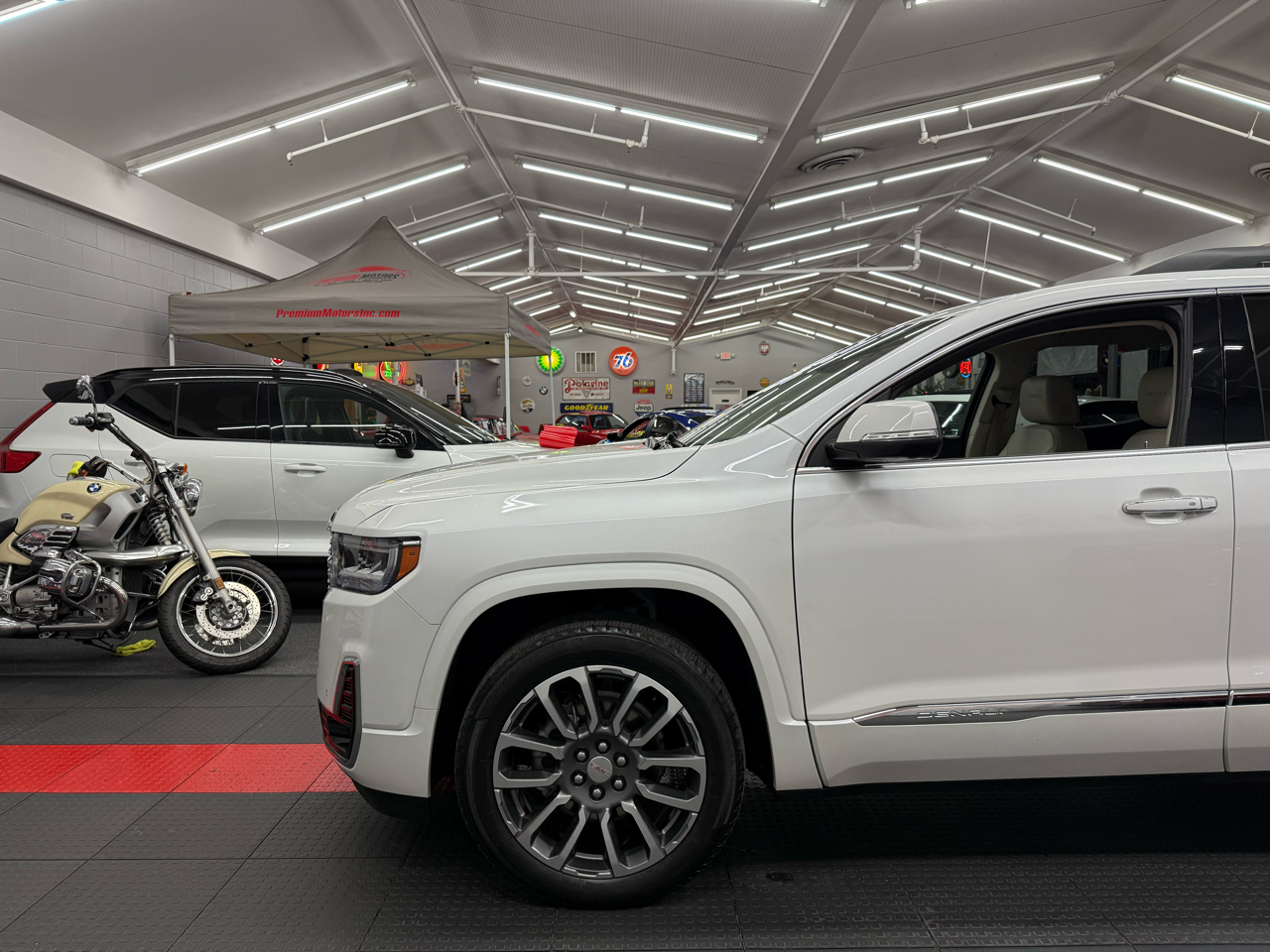 GMC Acadia Denali 2022