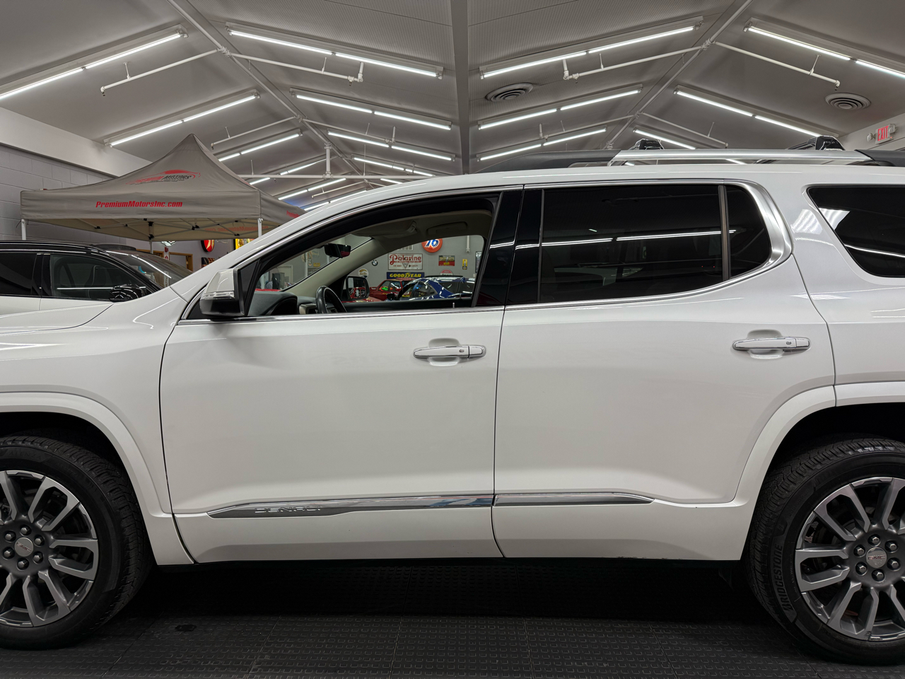 GMC Acadia Denali 2022