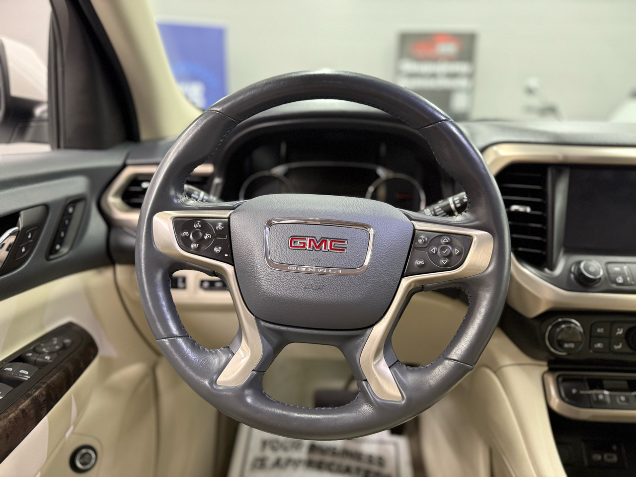 GMC Acadia Denali 2022