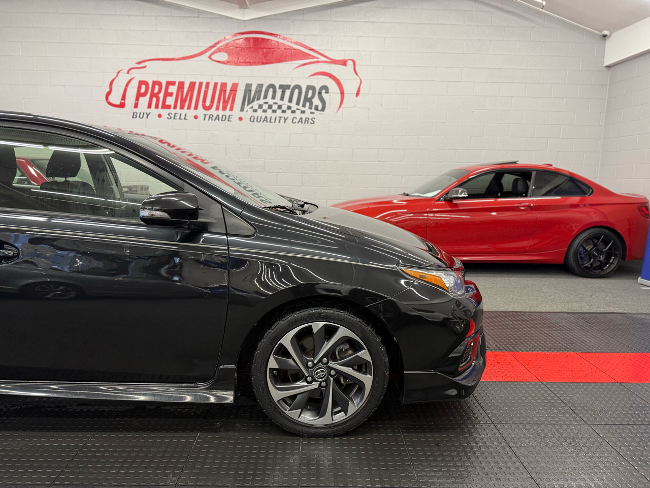 Toyota Corolla iM 4D Hatchback 2018