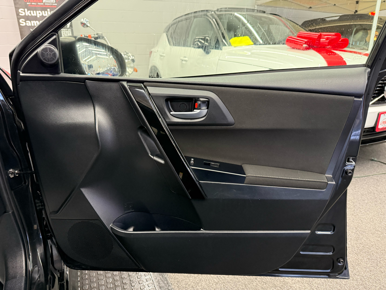 Toyota Corolla iM 4D Hatchback 2018