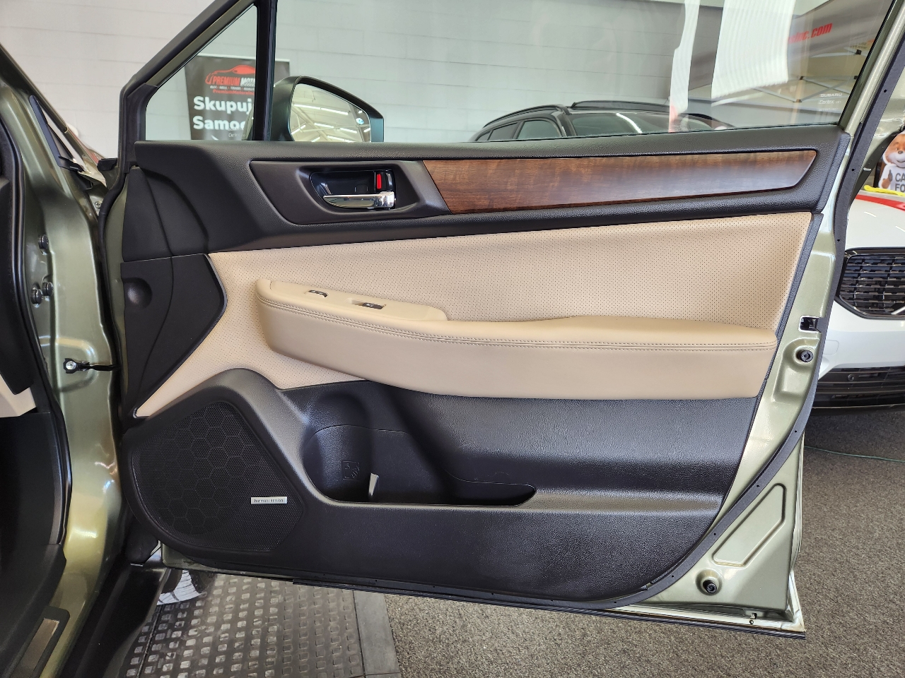 Subaru Outback  2017