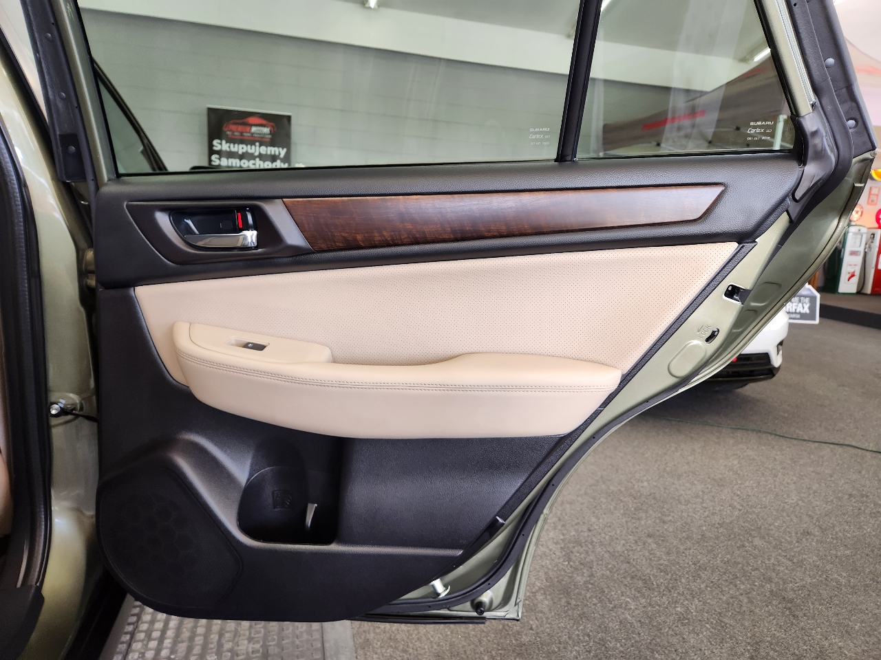 Subaru Outback  2017