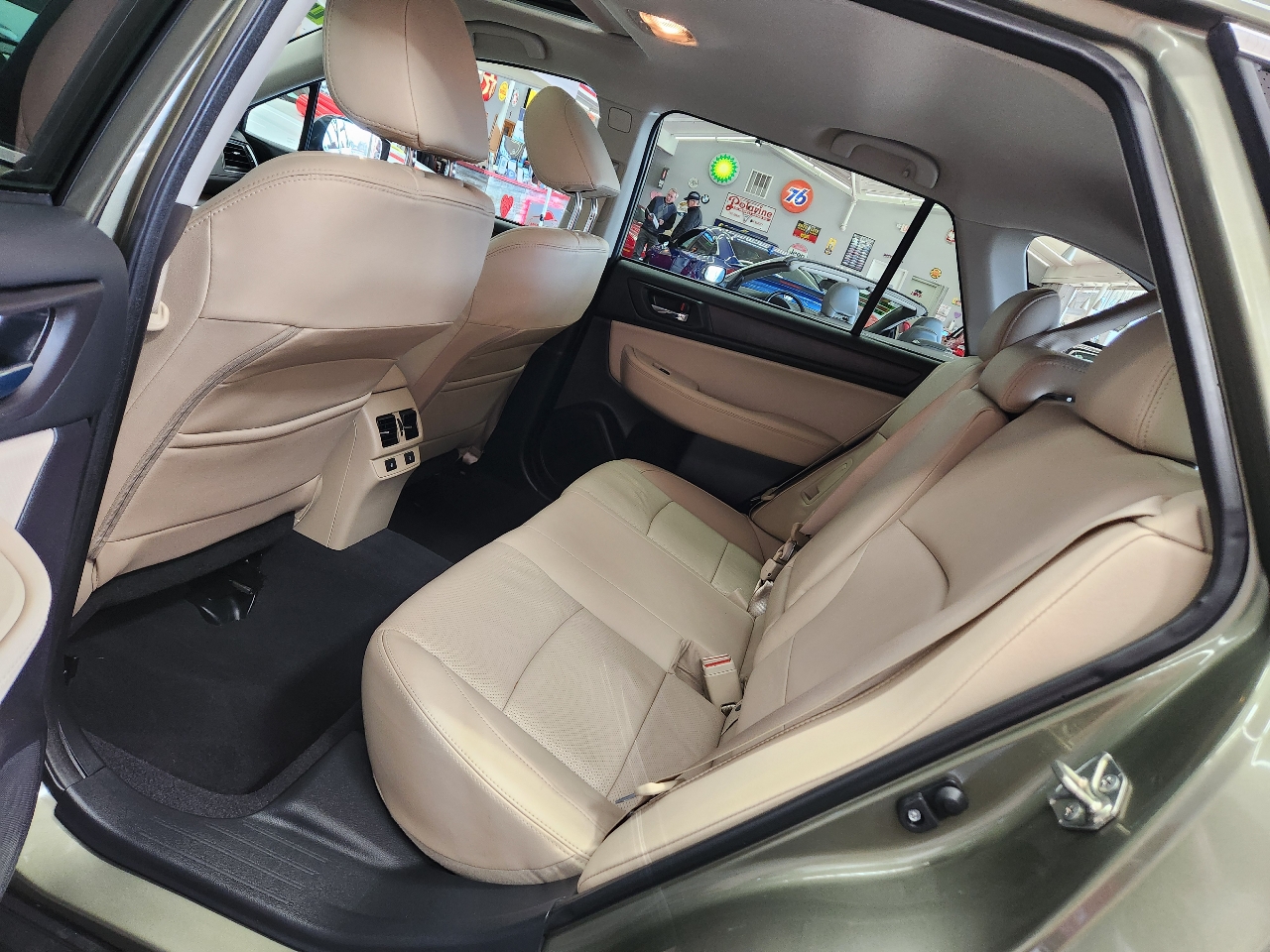 Subaru Outback  2017