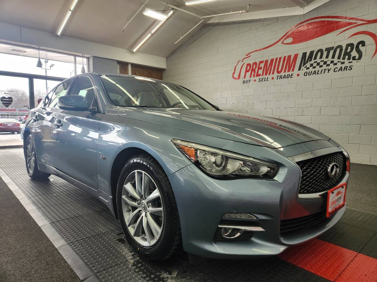 Infiniti Q50 Premium 2017