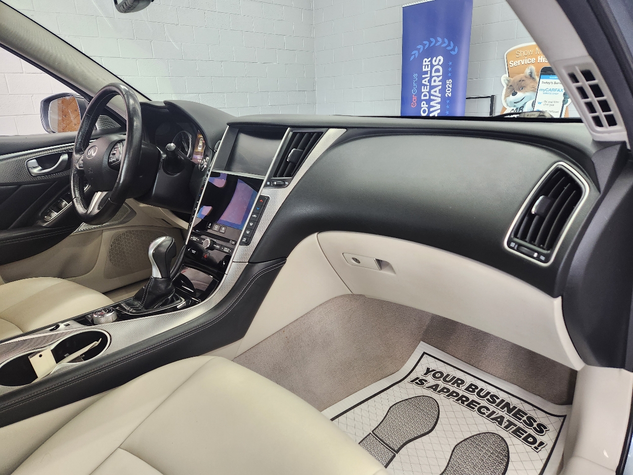 Infiniti Q50 Premium 2017