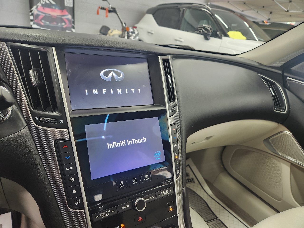 Infiniti Q50 Premium 2017