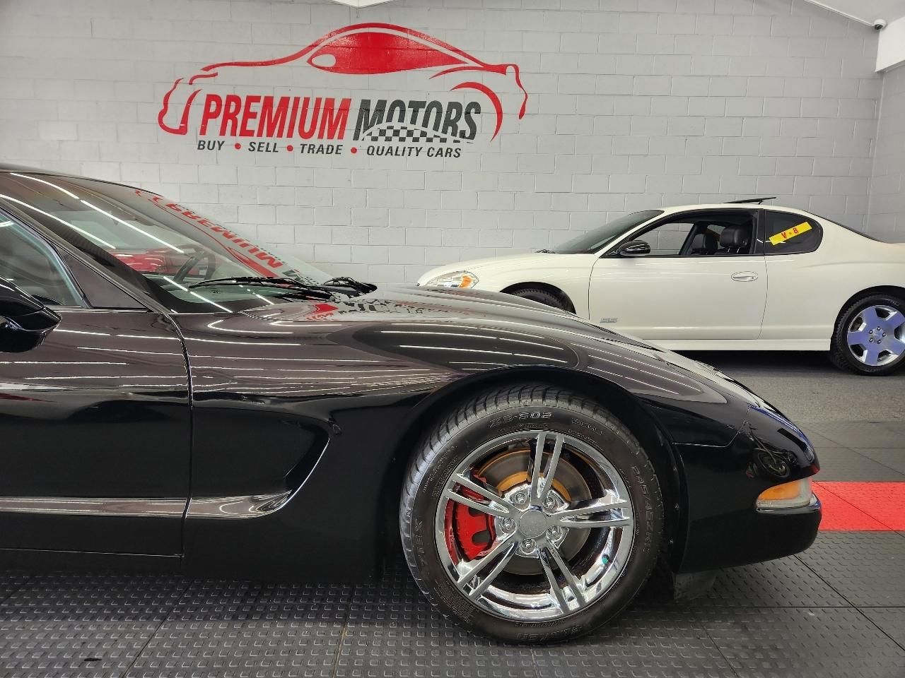 Chevrolet Corvette 1LT 2D Coupe 2001