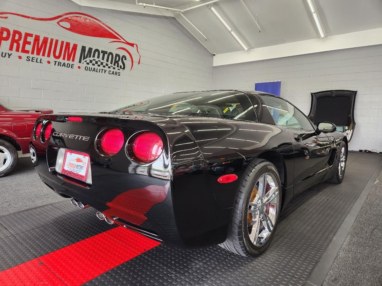 Chevrolet Corvette 1LT 2D Coupe 2001