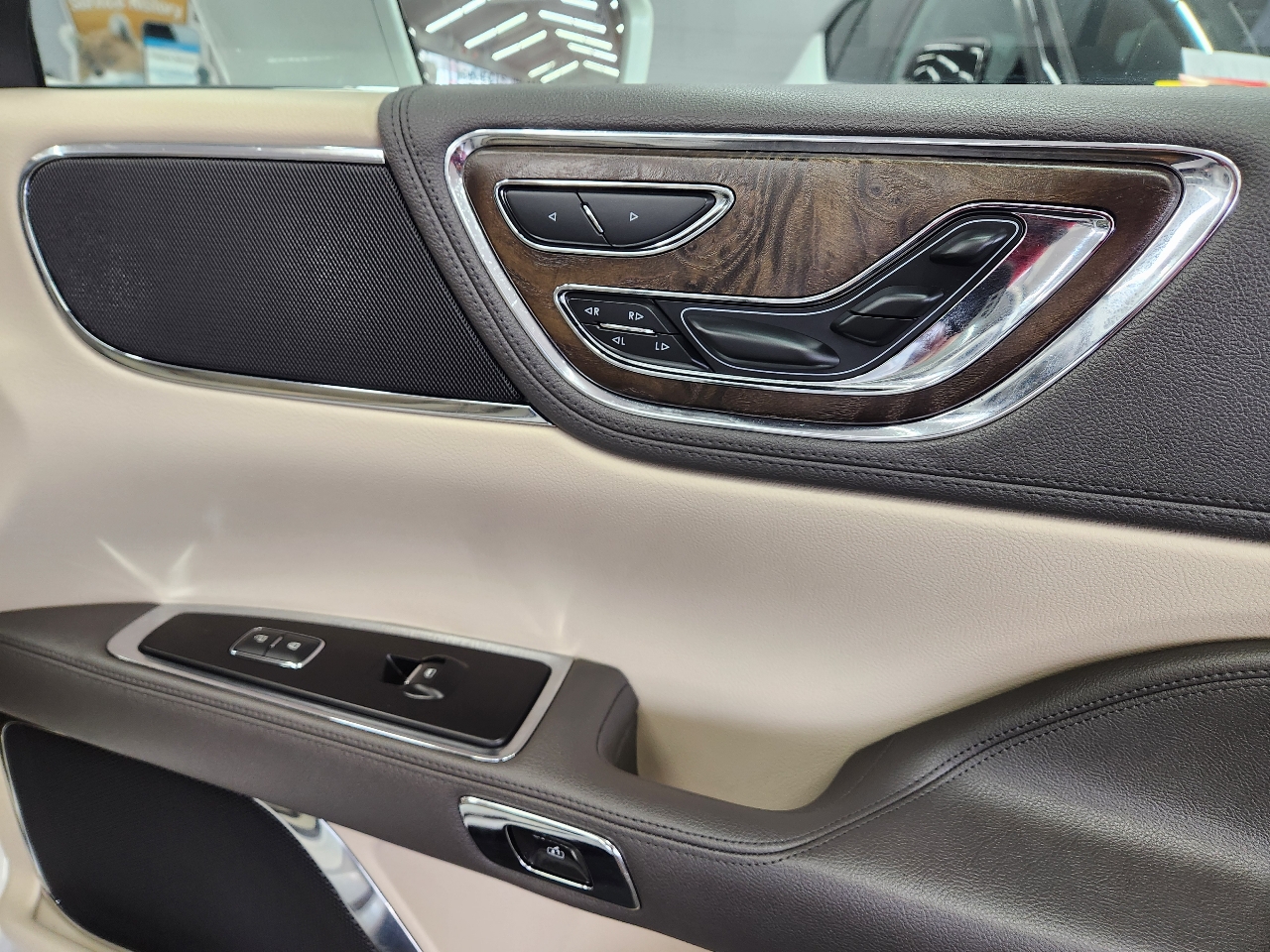 Lincoln Continental  2017