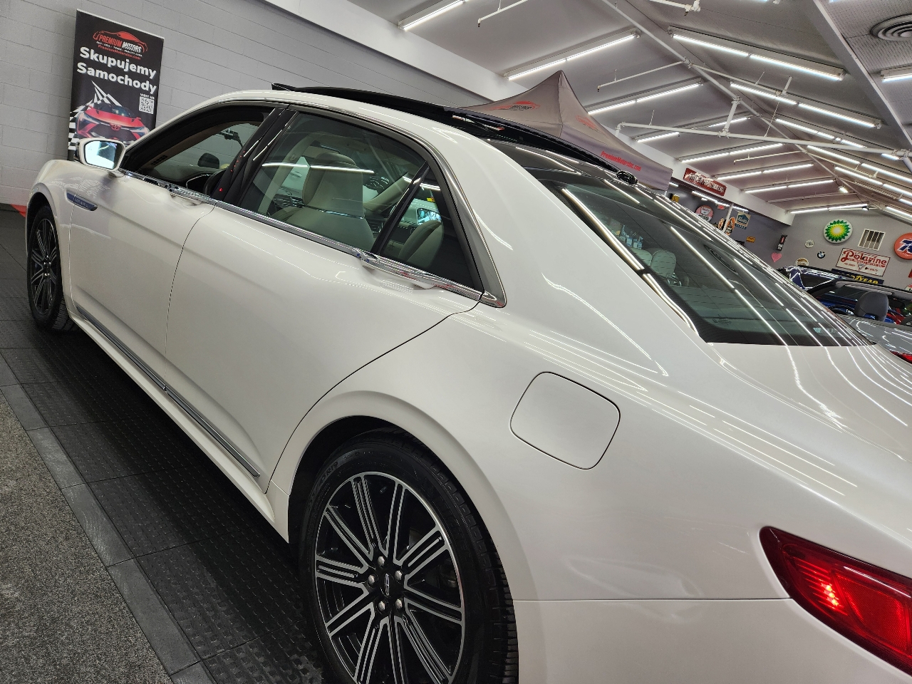 Lincoln Continental  2017