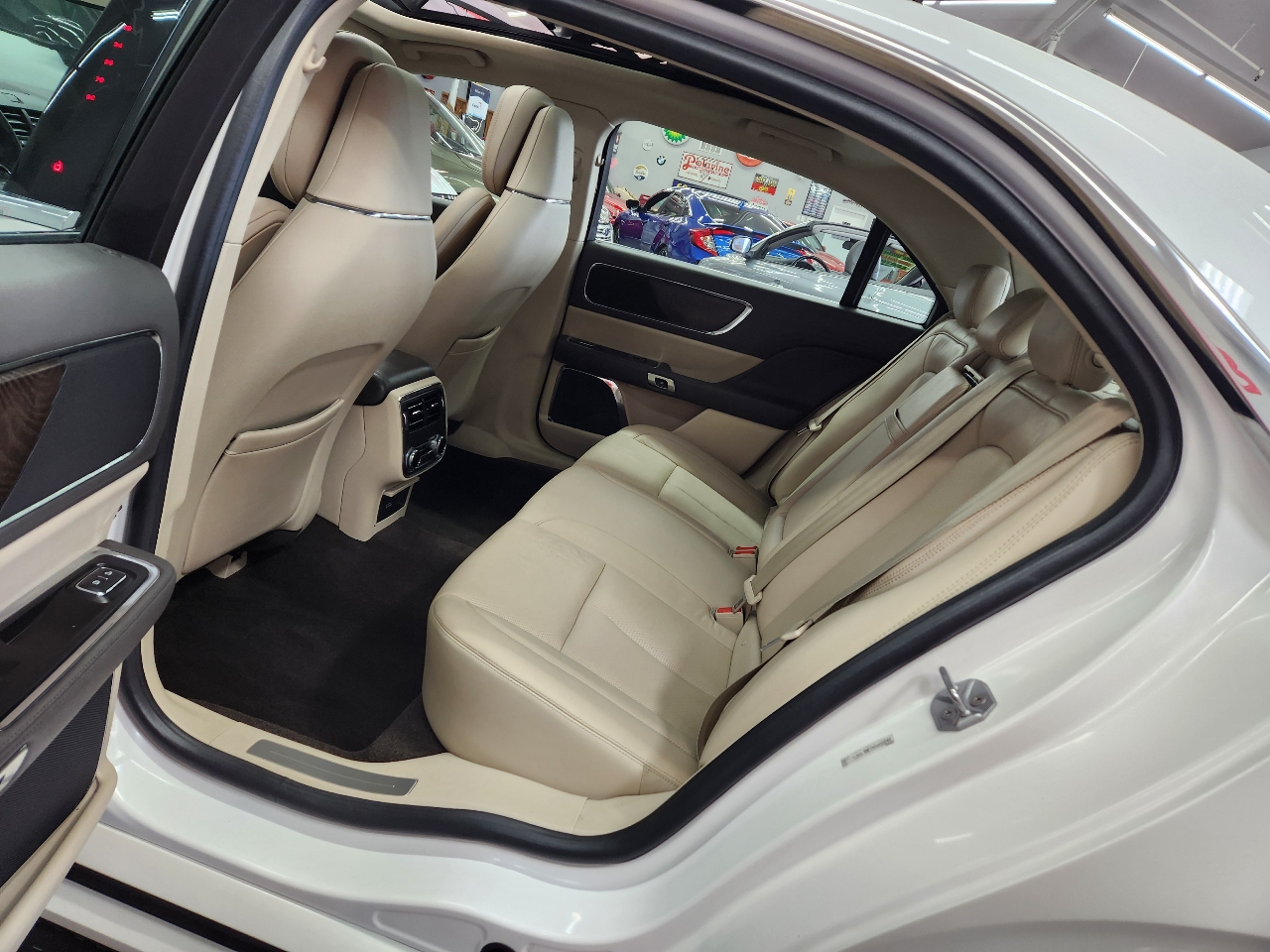 Lincoln Continental  2017