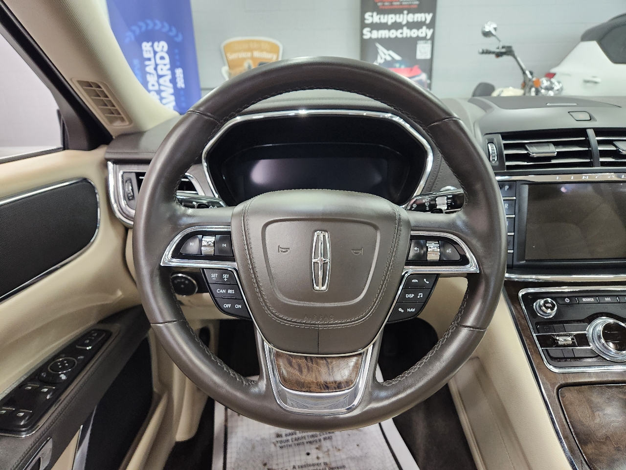 Lincoln Continental  2017