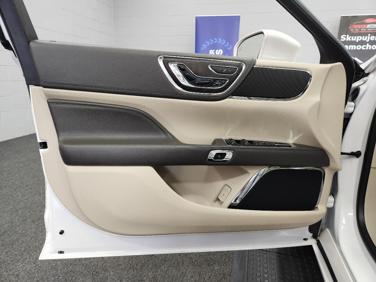 Lincoln Continental  2017