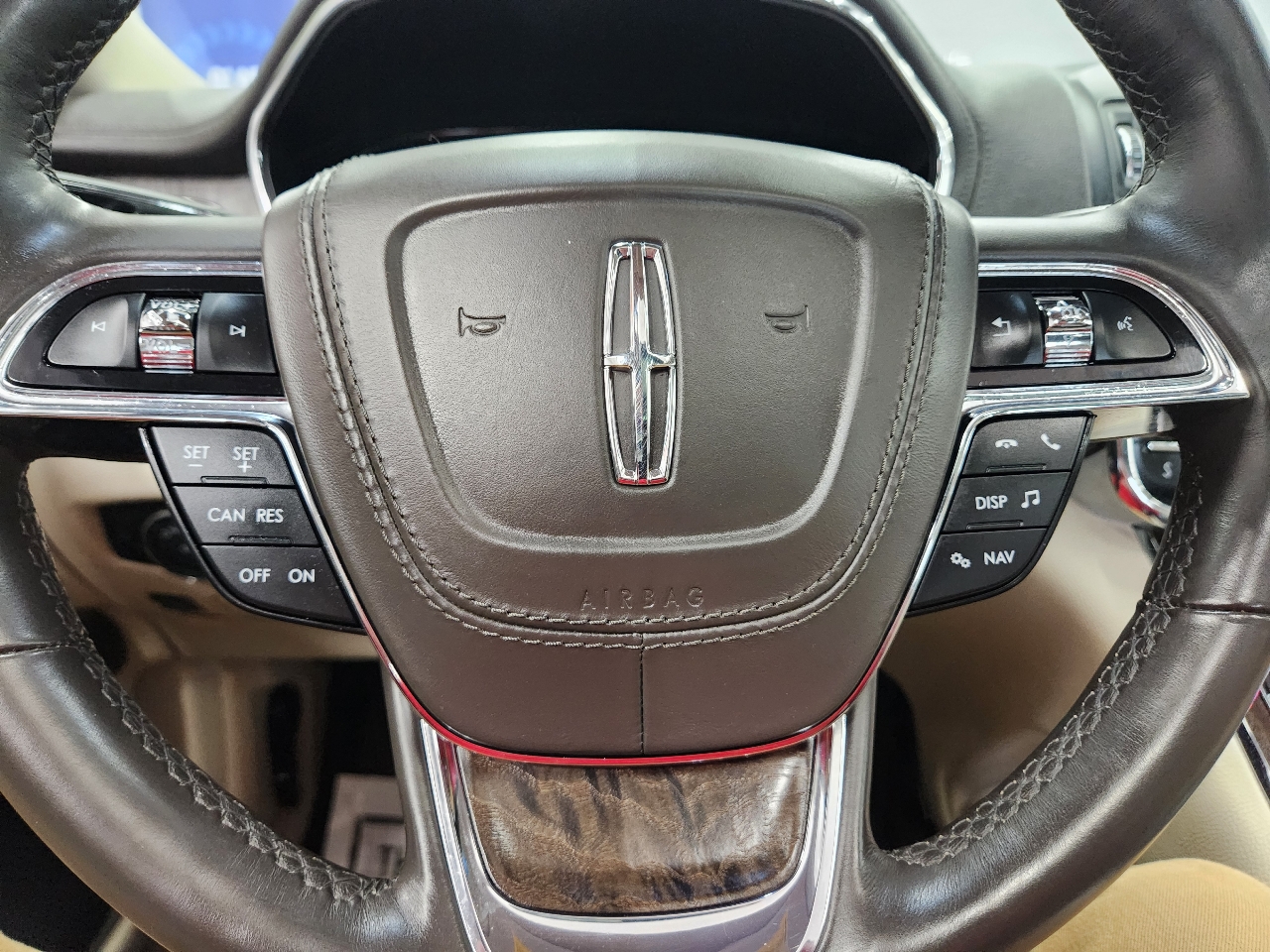 Lincoln Continental  2017