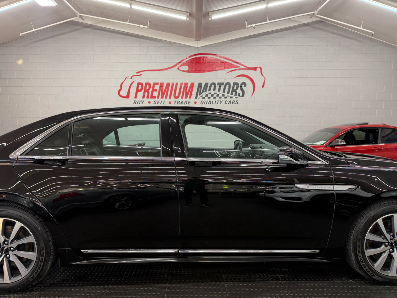 Lincoln Continental Livery 2017