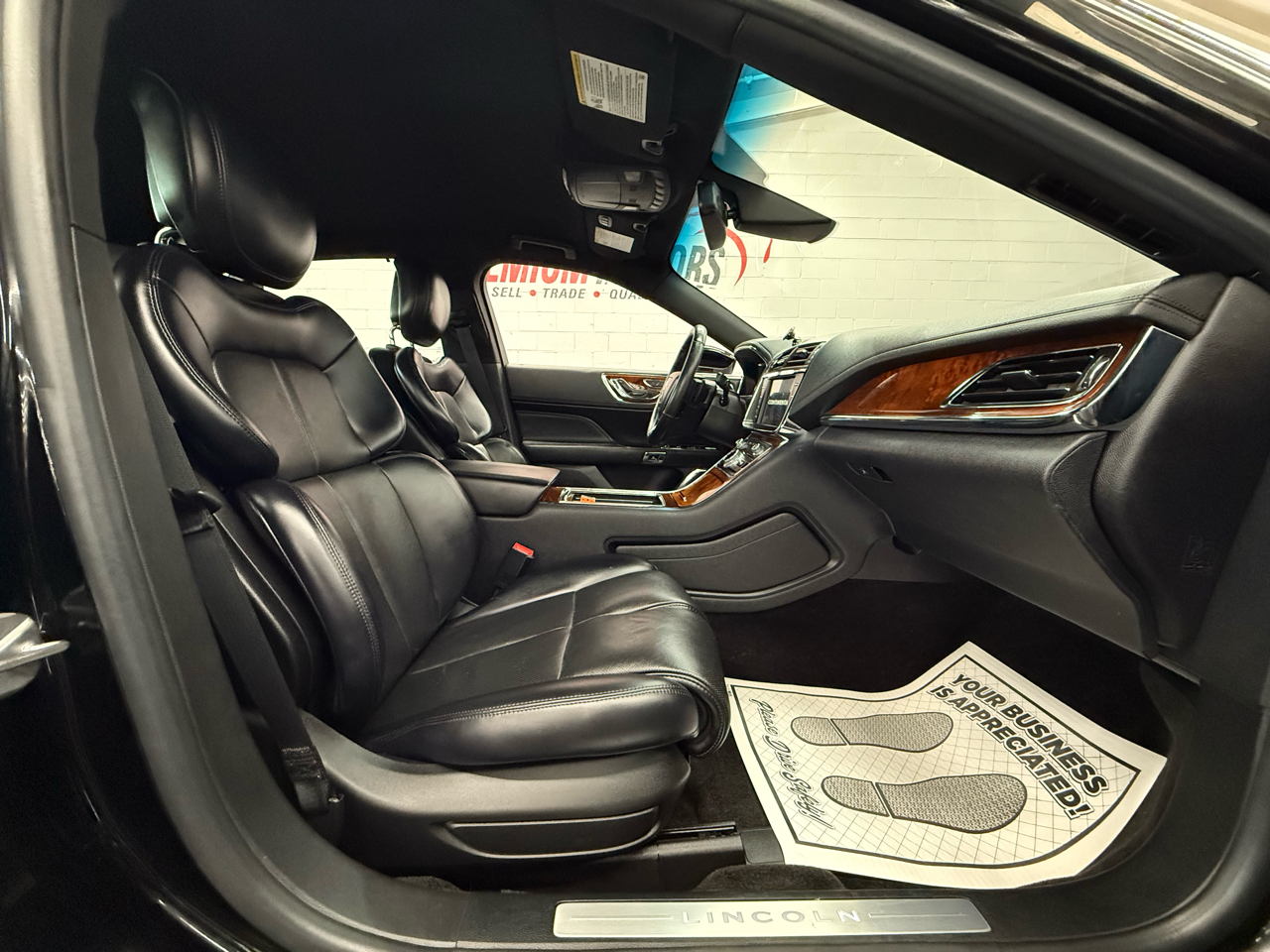 Lincoln Continental Livery 2017