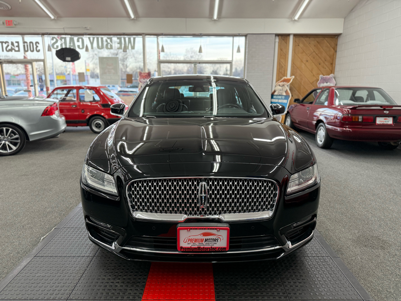 Lincoln Continental Livery 2017