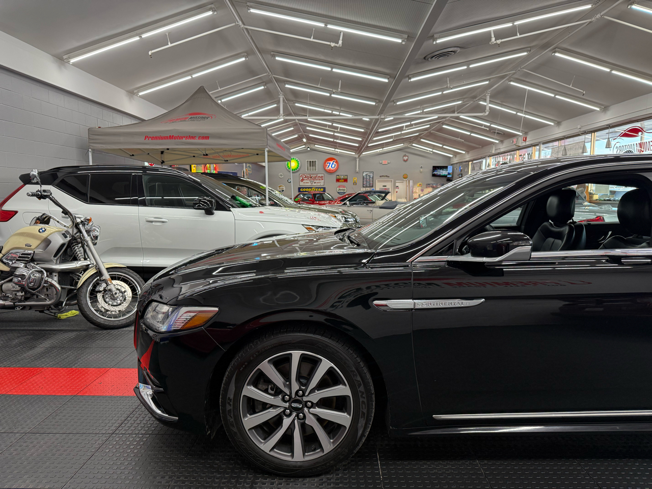 Lincoln Continental Livery 2017