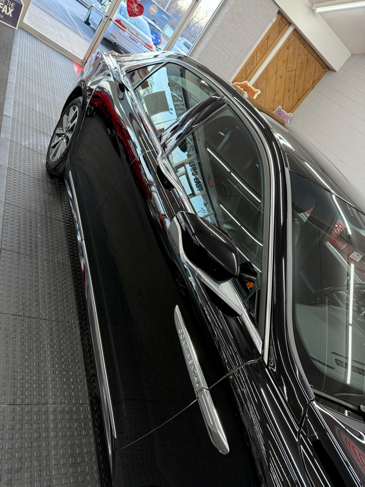 Lincoln Continental Livery 2017