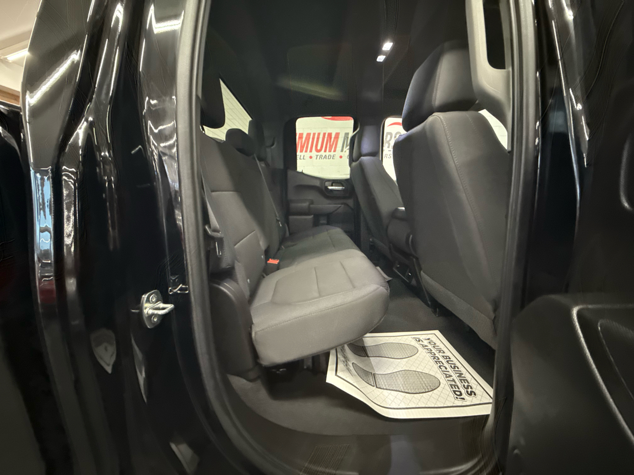 Chevrolet Silverado 1500 Custom 2021