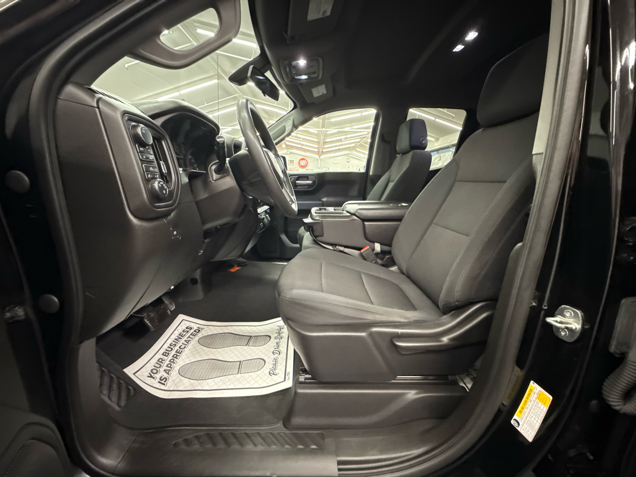 Chevrolet Silverado 1500 Custom 2021