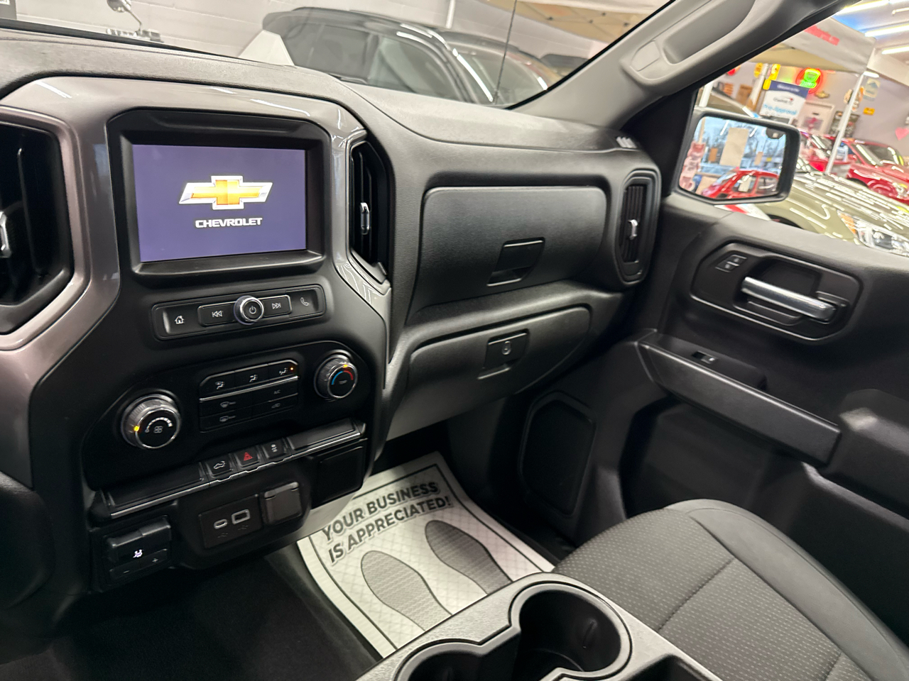 Chevrolet Silverado 1500 Custom 2021