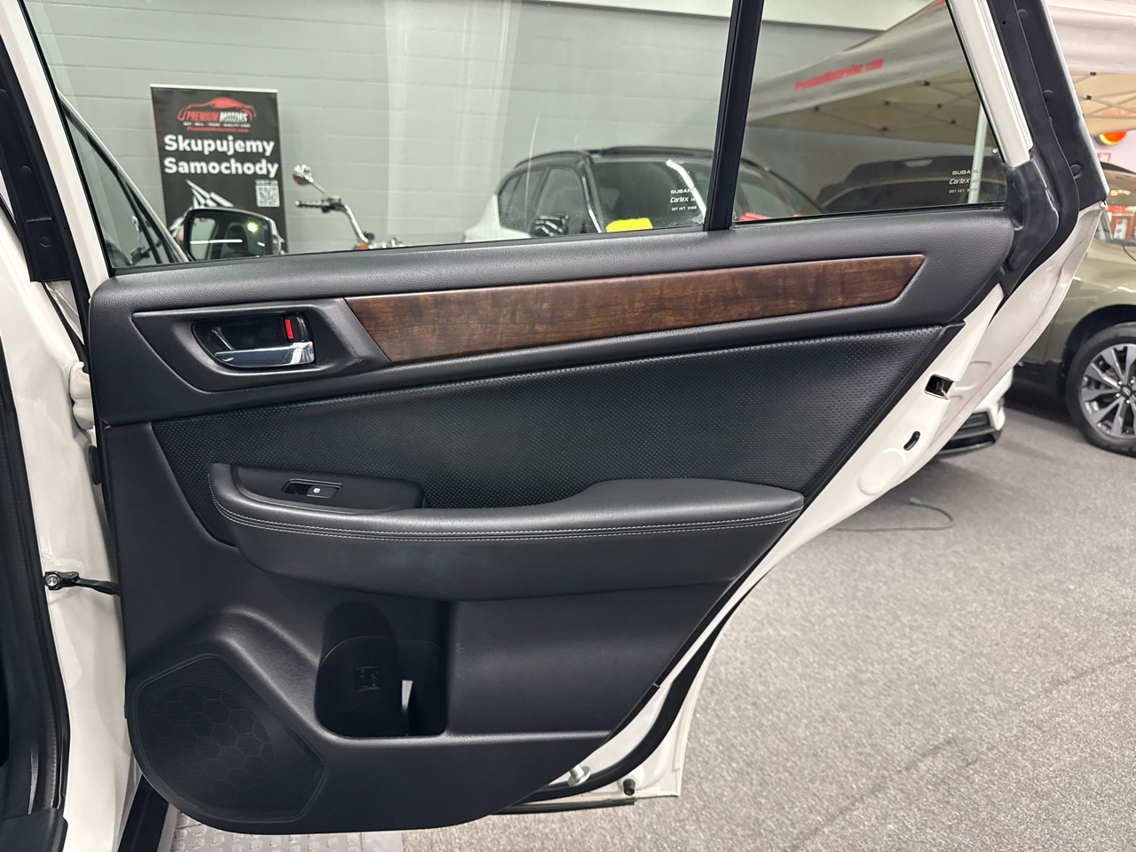 Subaru Outback 2.5i Limited 2015