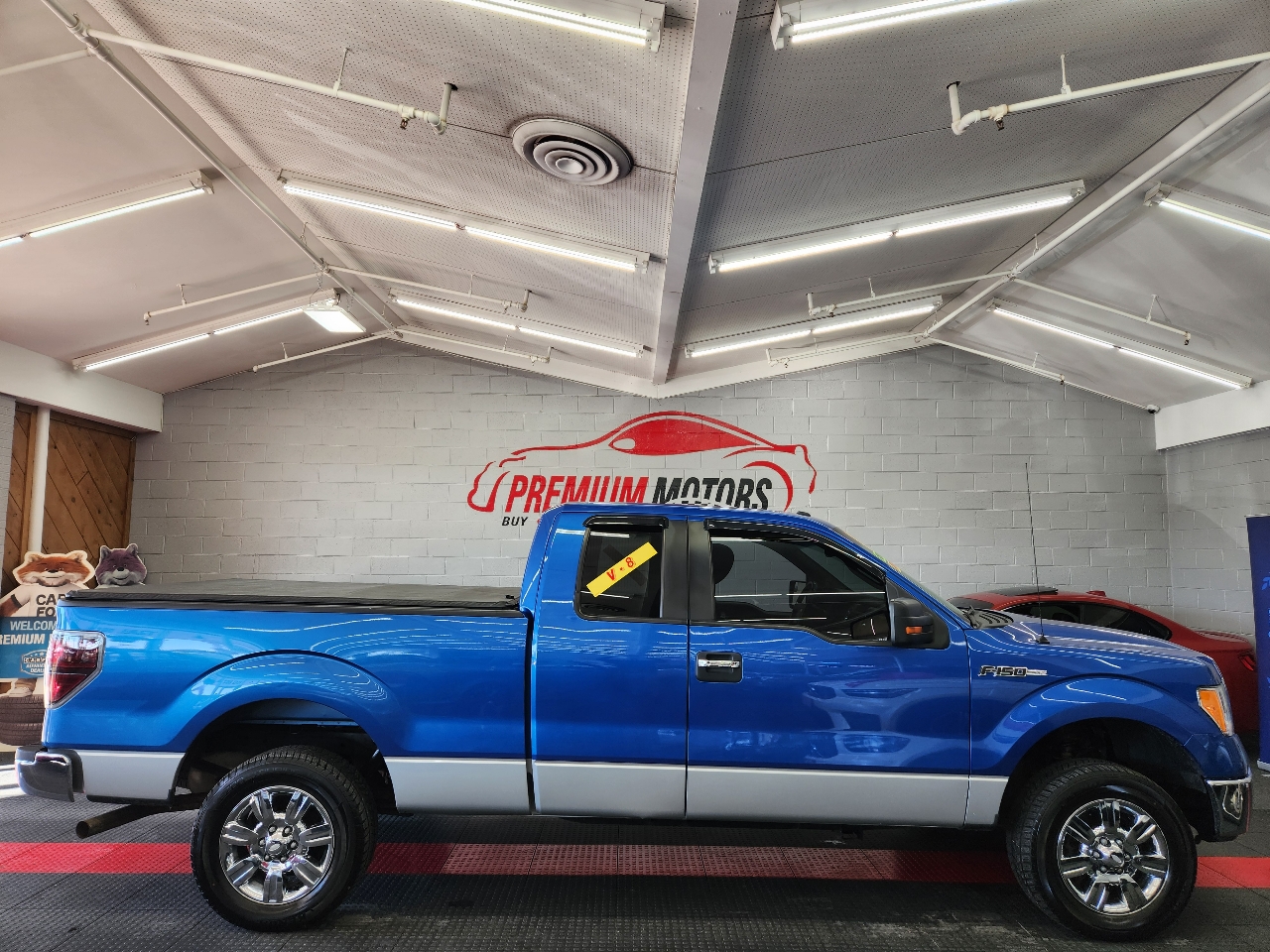 2012 Ford F-150 2WD SuperCab 145" XLT