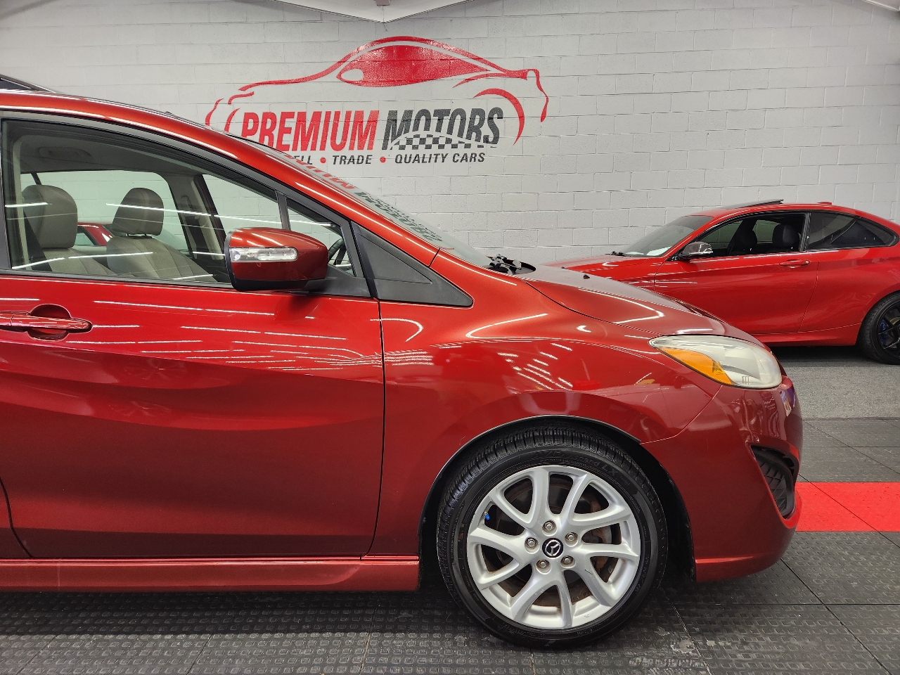 Mazda MAZDA5 Touring 2014