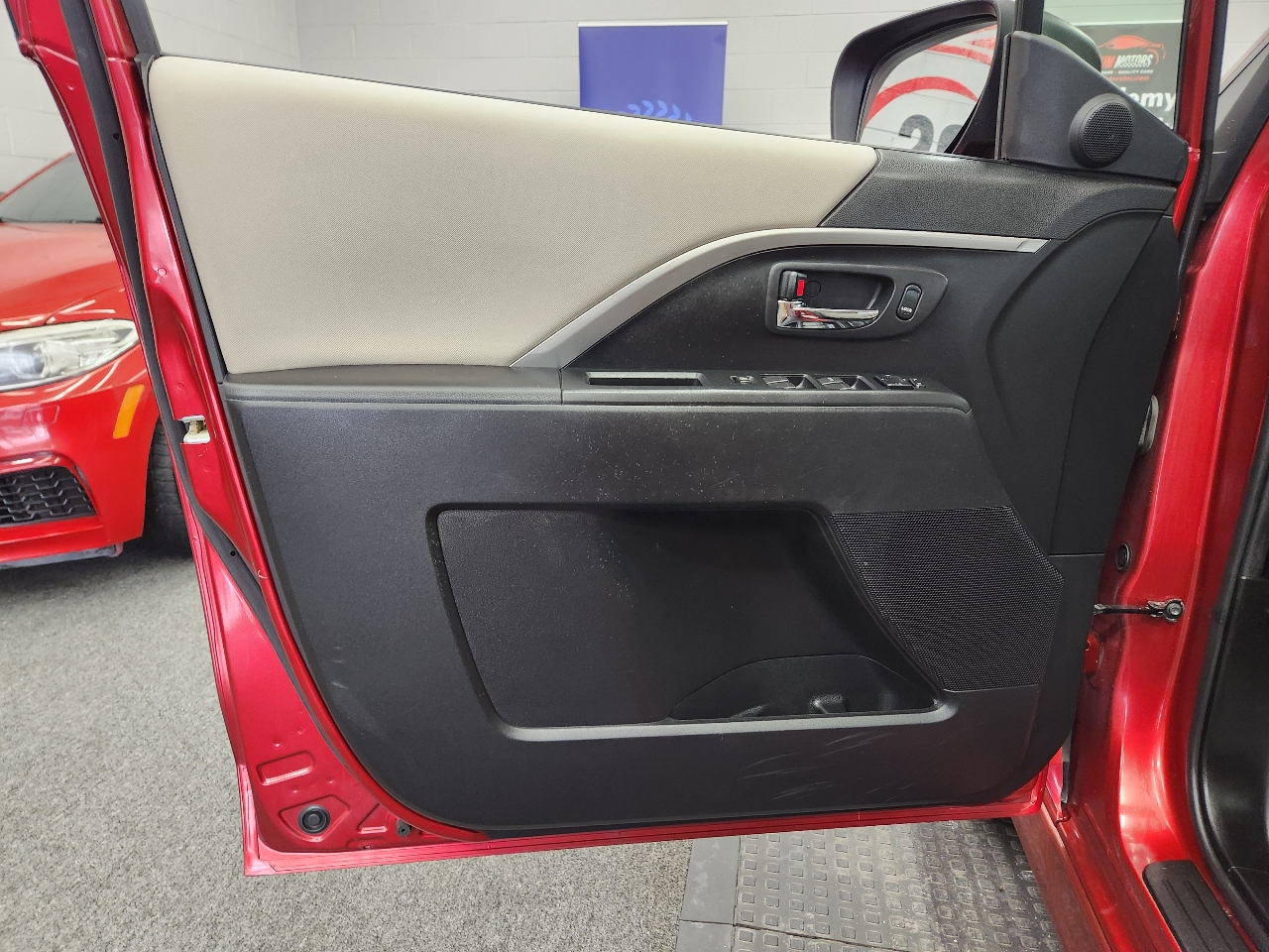 Mazda MAZDA5 Touring 2014