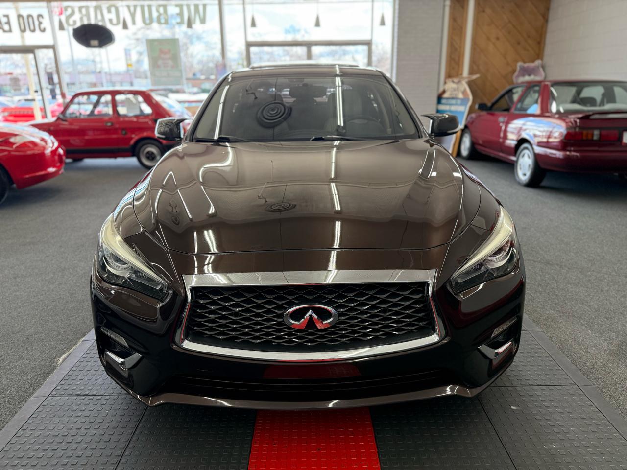 Infiniti Q50  2018