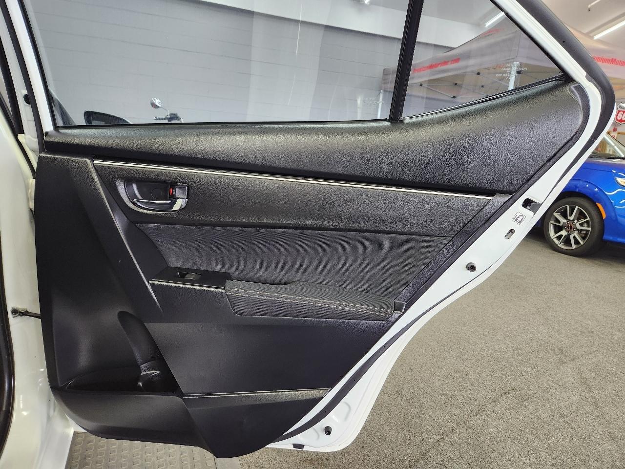 Toyota Corolla 4dr Sdn LE Auto 2019