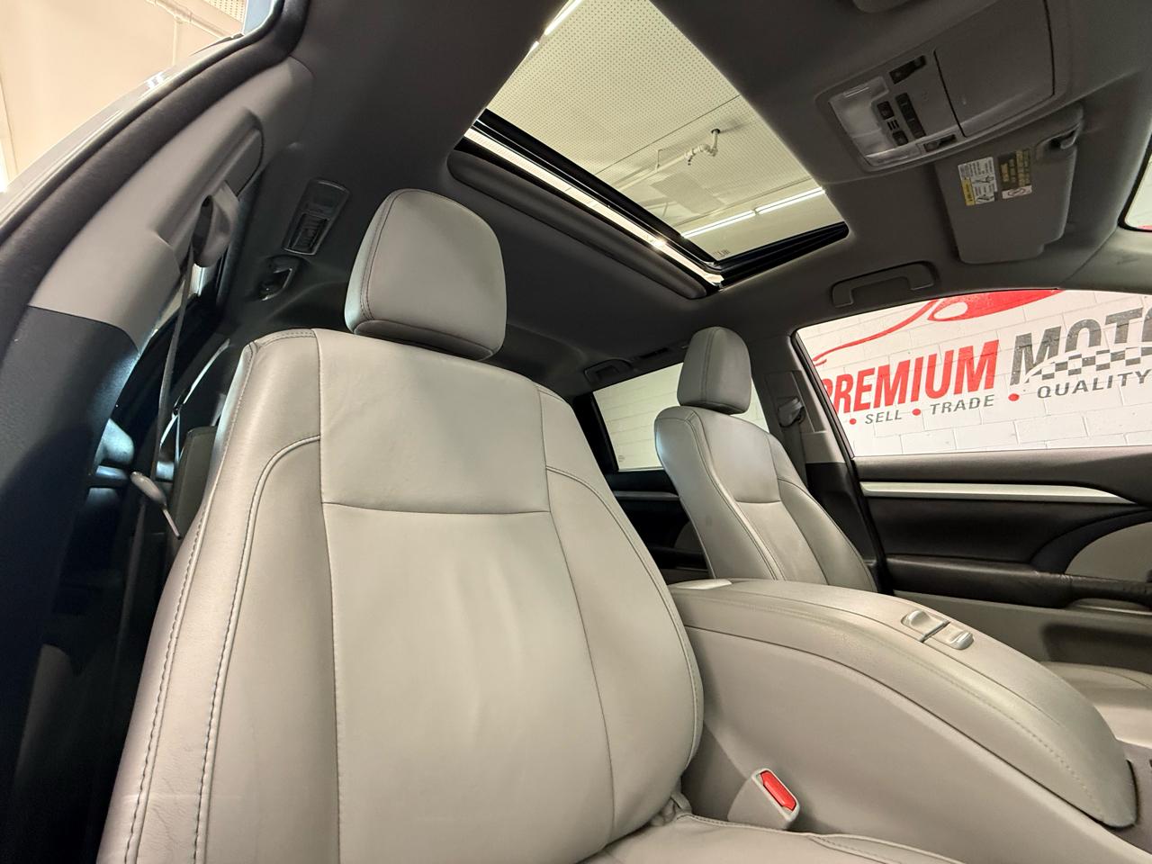 Toyota Highlander  2016