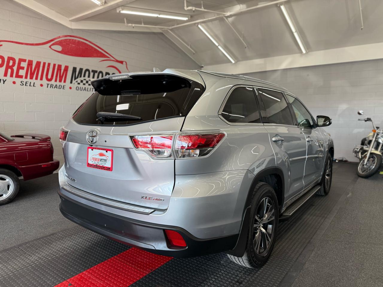 Toyota Highlander  2016