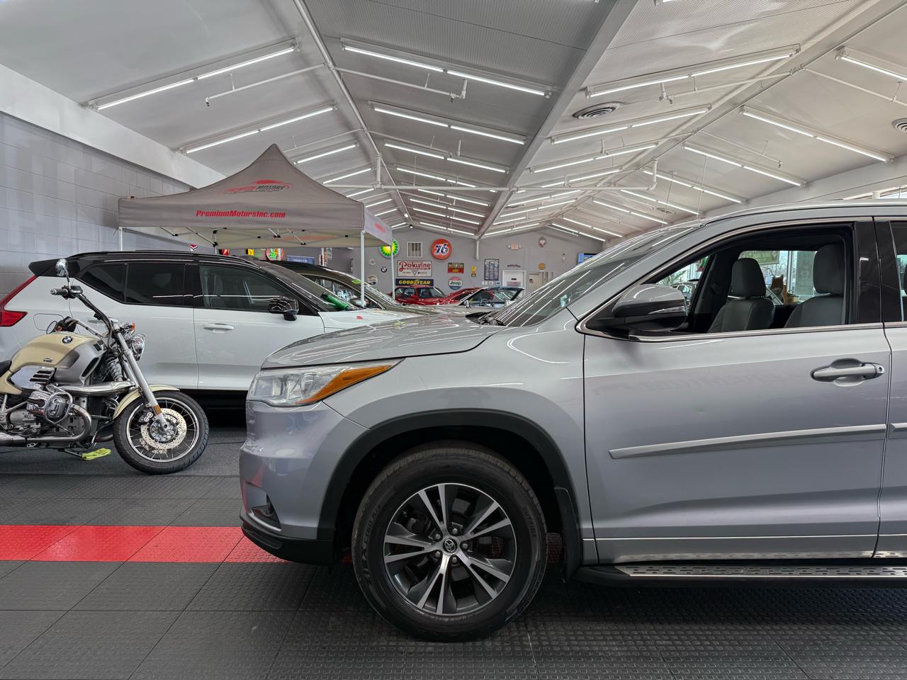 Toyota Highlander  2016