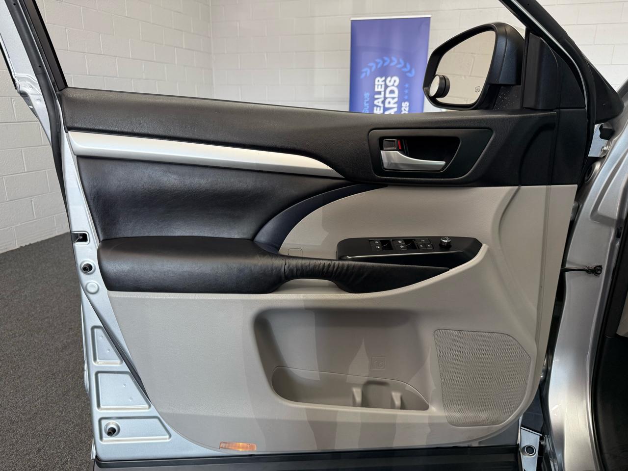 Toyota Highlander  2016